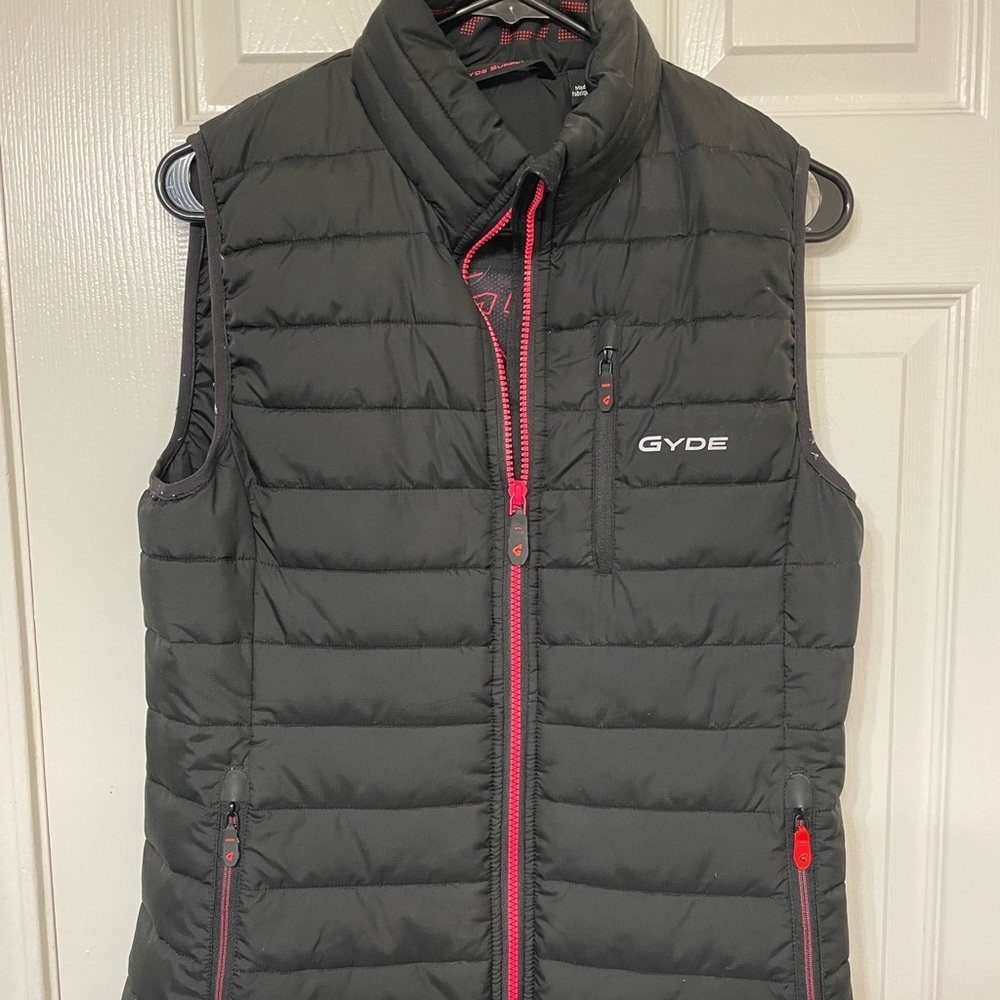 Women’s Gyde Heated Vest- Black/Pink